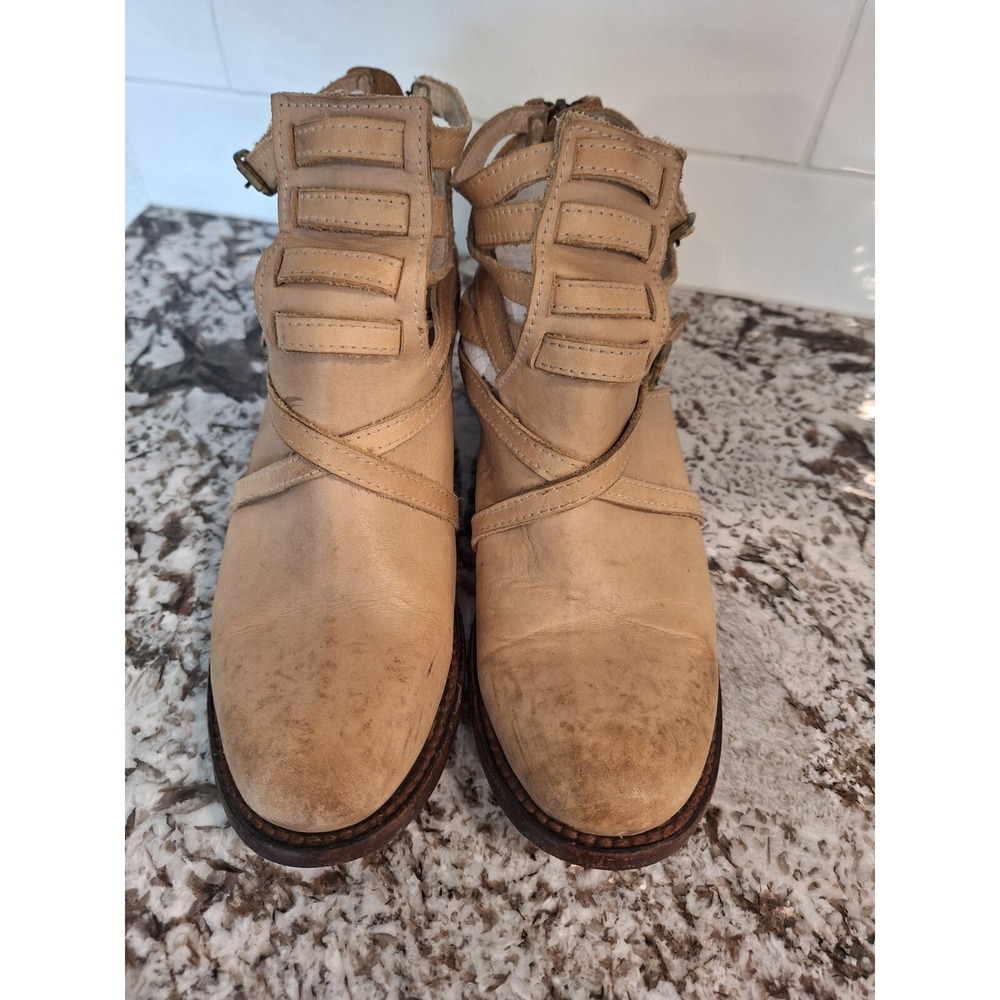 Freebird By Steven women's brown Distressed leather stair Ankle Boots size 7